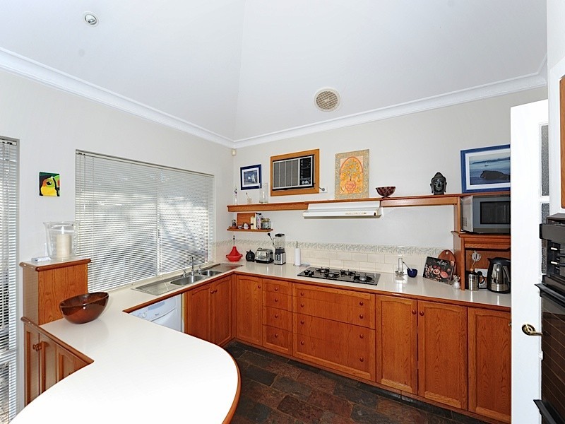 15B Wood Street, Swanbourne WA 6010