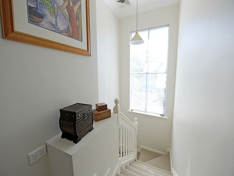 15B Wood Street, Swanbourne WA 6010