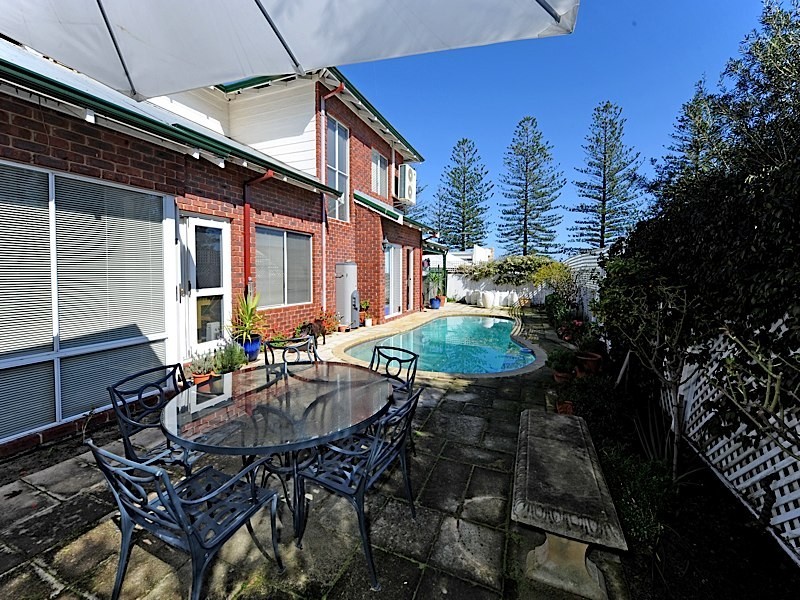 15B Wood Street, Swanbourne WA 6010