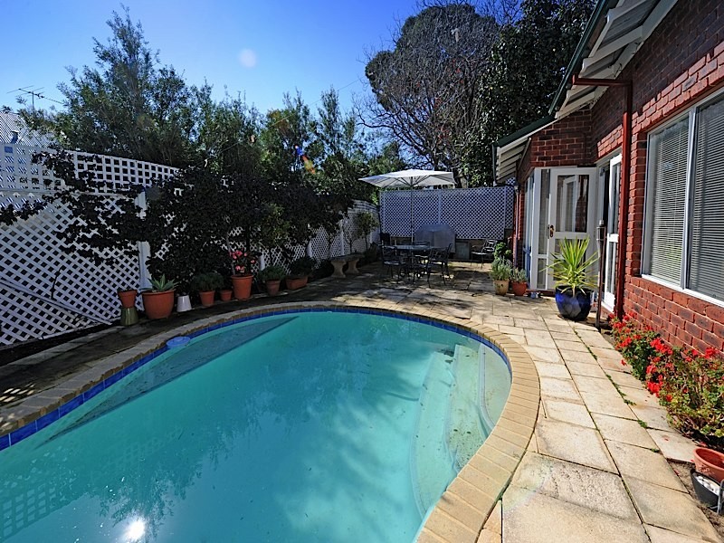 15B Wood Street, Swanbourne WA 6010