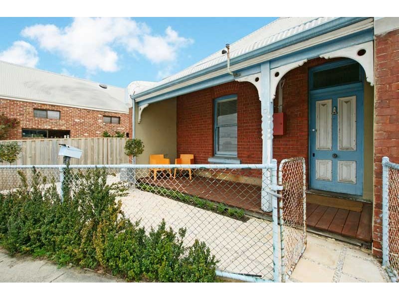 16 Burns Street, North Fremantle WA 6159