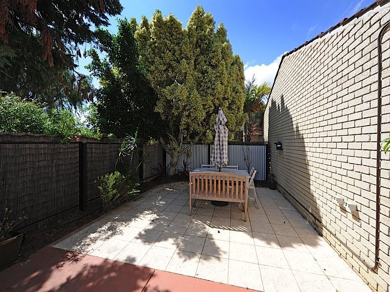 1/26 Point Walter Road, Bicton WA 6157