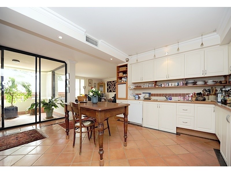 5/14 Athelstan Road, Cottesloe WA 6011