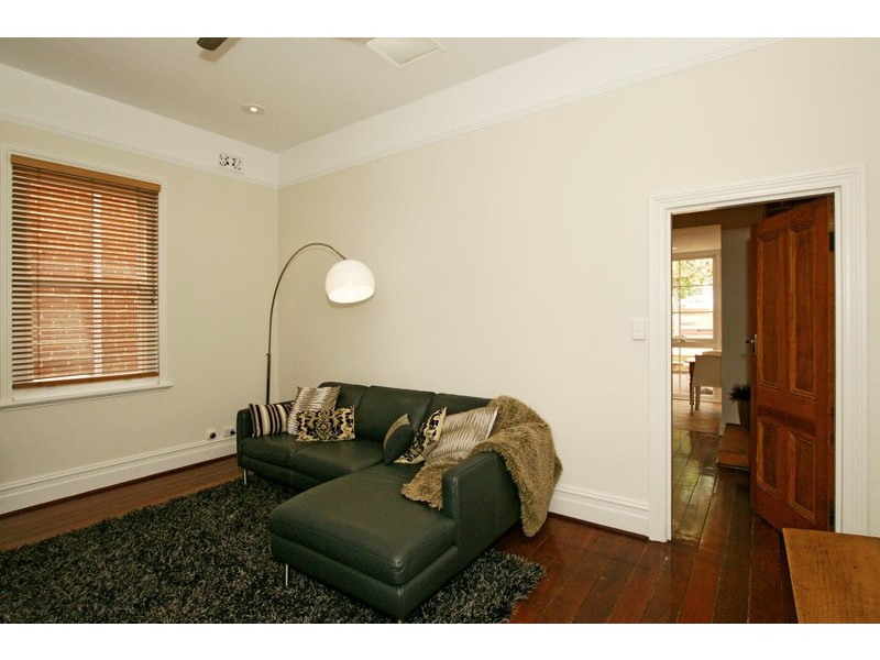 12 Shenton Road, Claremont WA 6010