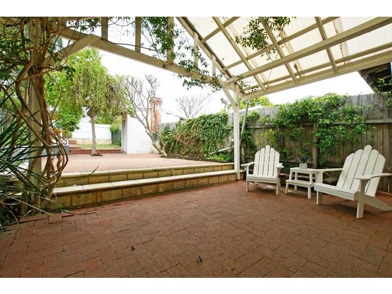 12 Shenton Road, Claremont WA 6010