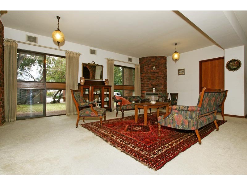 8 Osborne Parade, Claremont WA 6010