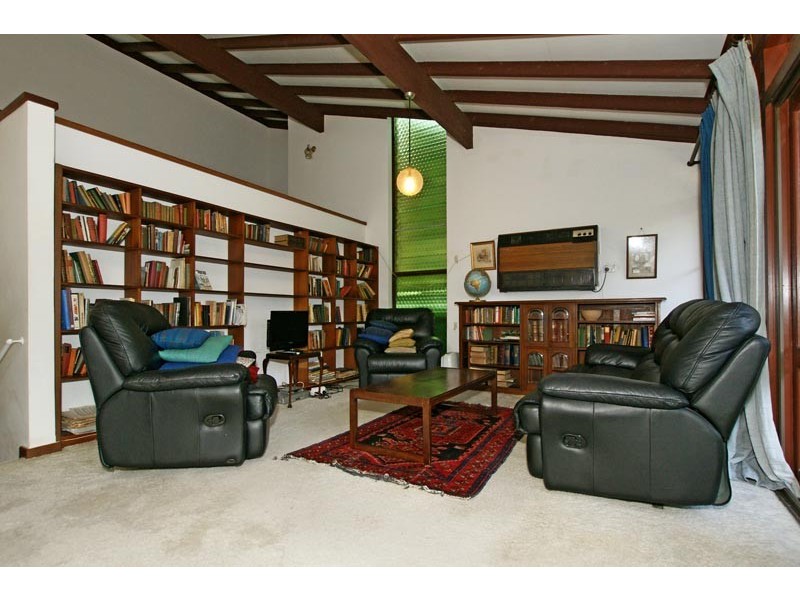 8 Osborne Parade, Claremont WA 6010