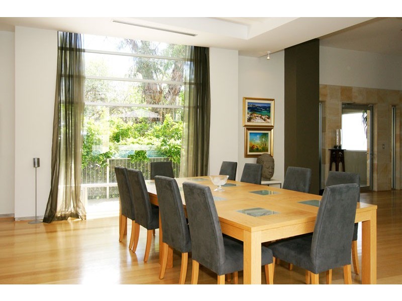 10 Davies Road, Dalkeith WA 6009