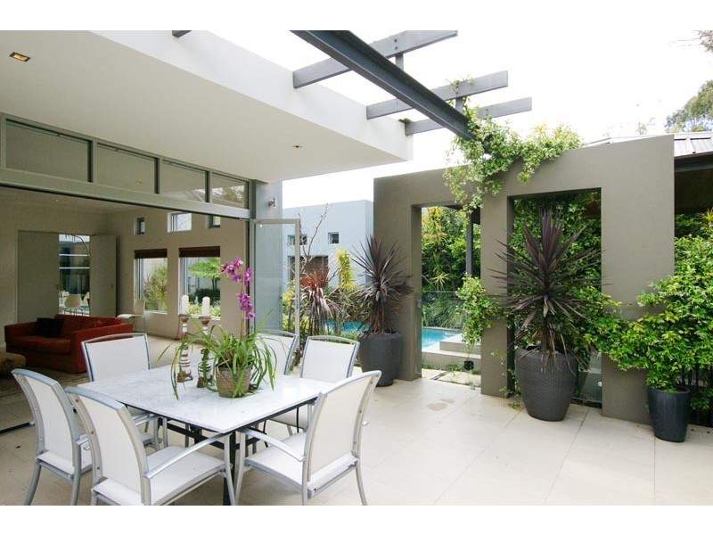 10 Davies Road, Dalkeith WA 6009