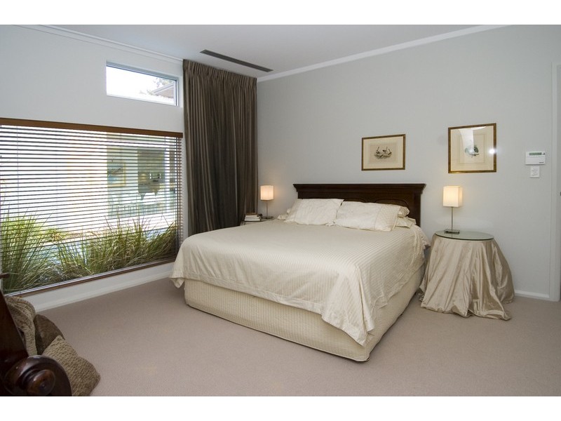 10 Davies Road, Dalkeith WA 6009