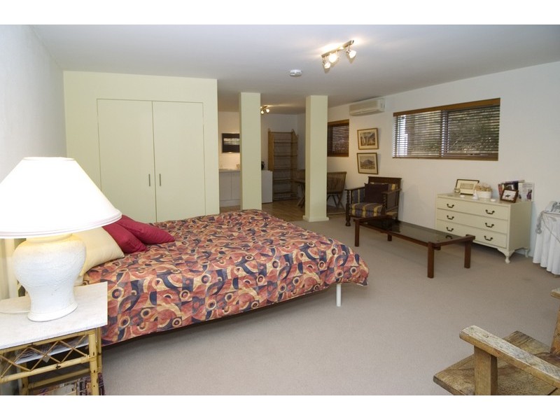 10 Davies Road, Dalkeith WA 6009