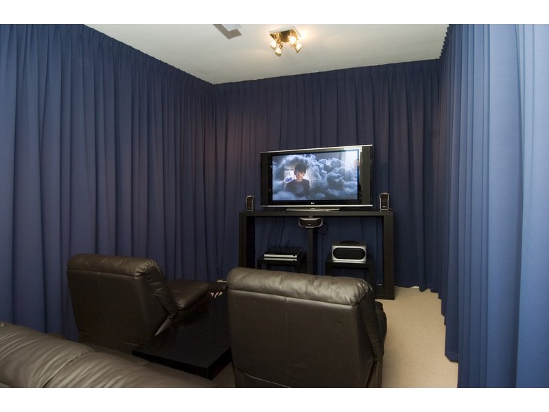 10 Davies Road, Dalkeith WA 6009