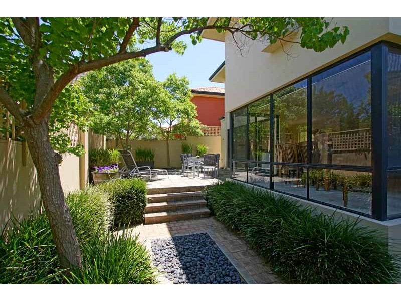 21 Athelstan Road, Cottesloe WA 6011