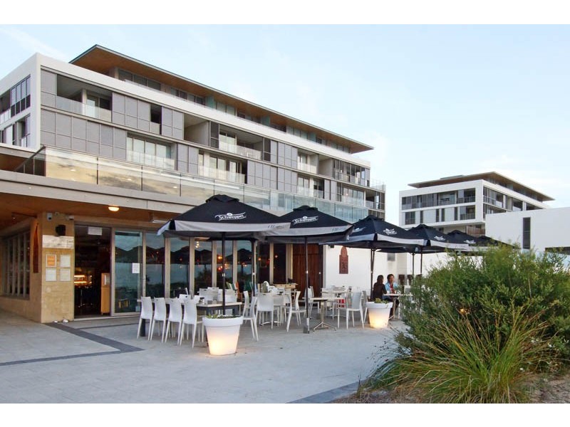 16/21 Ocean Drive, North Coogee WA 6163