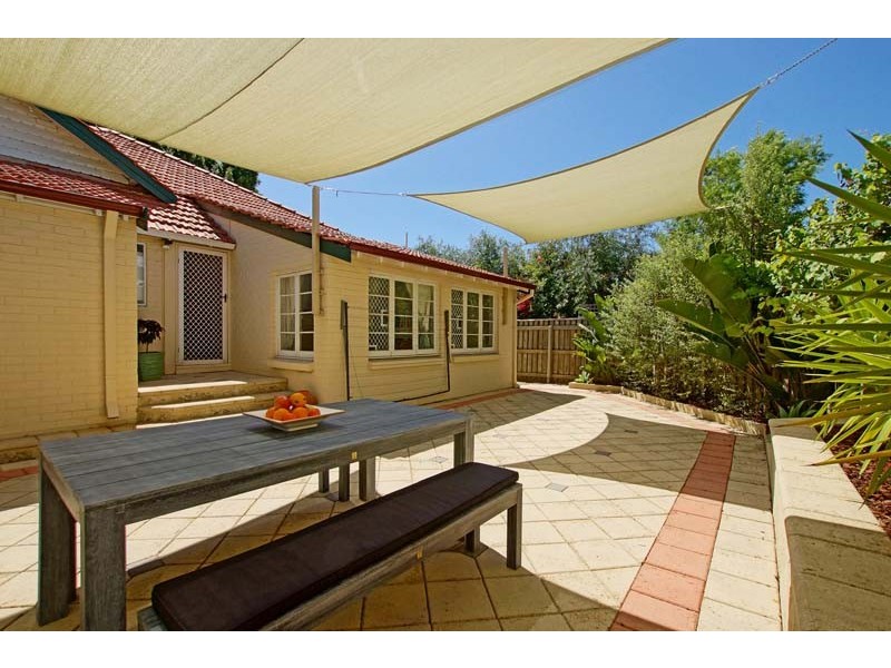 32 Parry Street, Claremont WA 6010