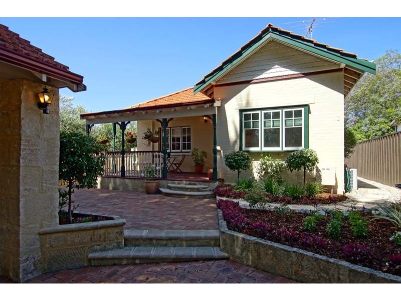 32 Parry Street, Claremont WA 6010