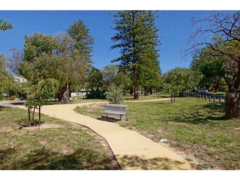 32 Parry Street, Claremont WA 6010