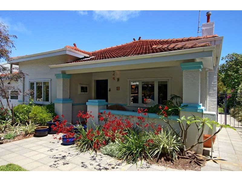 35 Kathleen Street, Cottesloe WA 6011