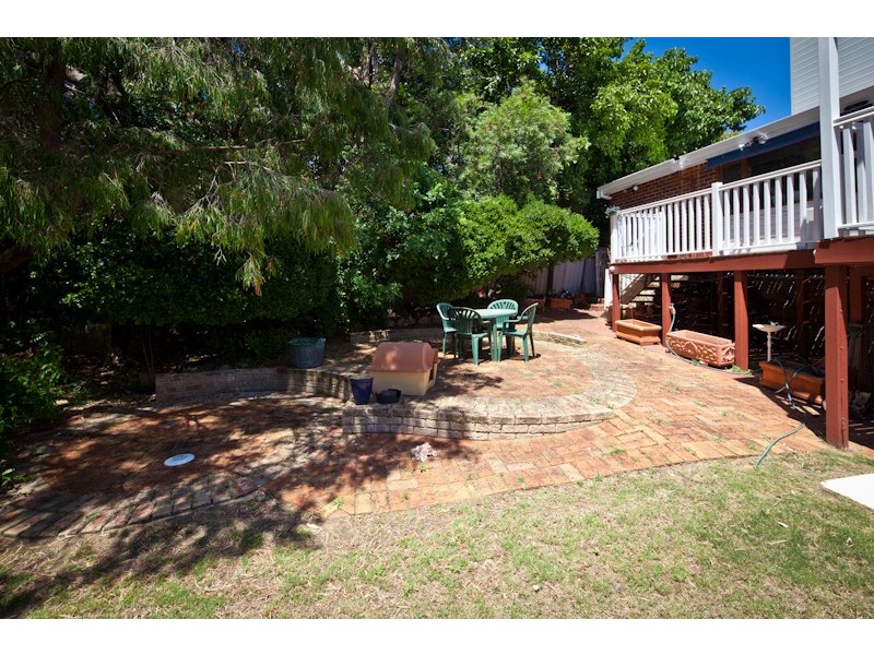 10 Dartmouth Avenue, City Beach WA 6015