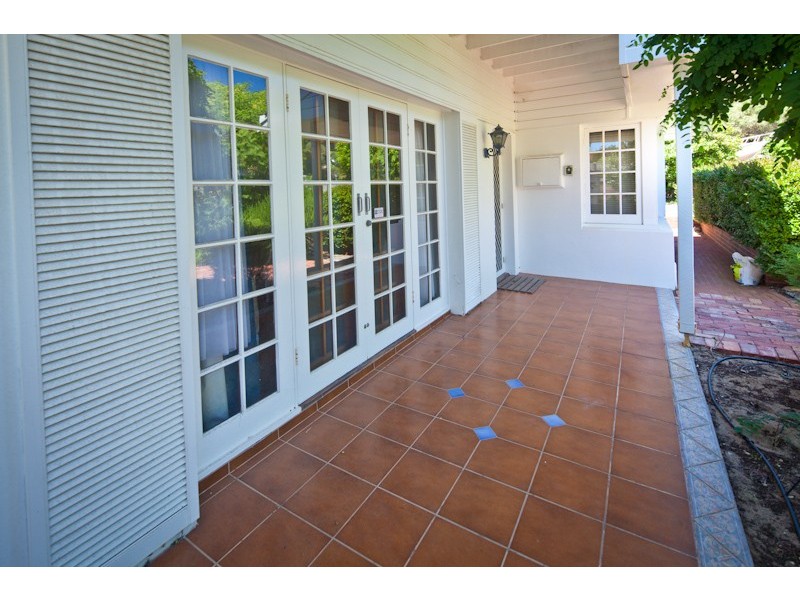 10 Dartmouth Avenue, City Beach WA 6015