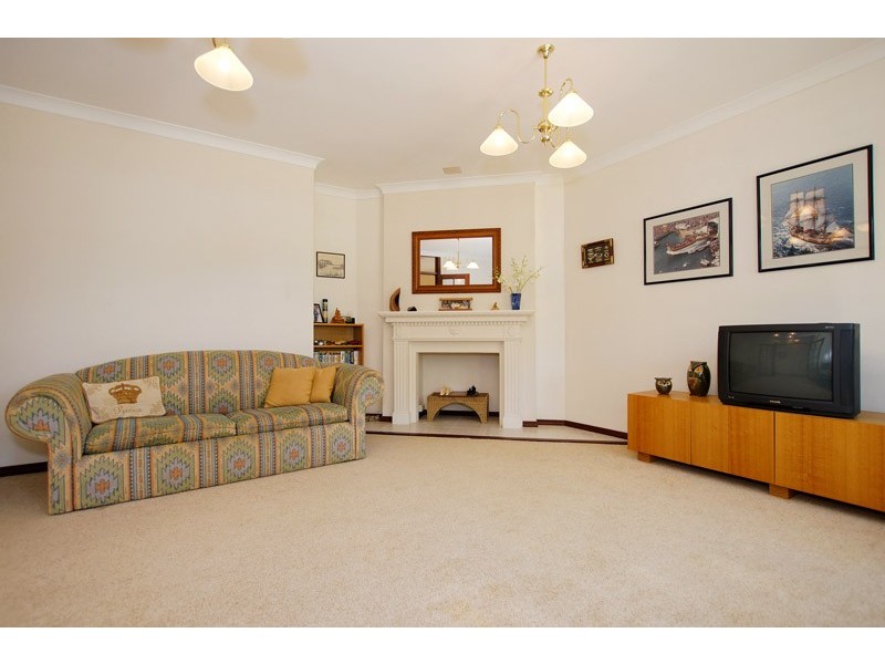 17 Griver Street, Cottesloe WA 6011