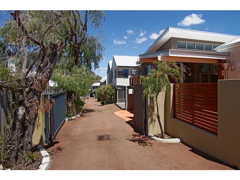 8/31 Harvest Road, North Fremantle WA 6159