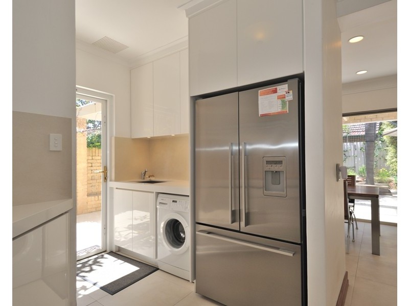 4/39 Victoria Avenue, Claremont WA 6010