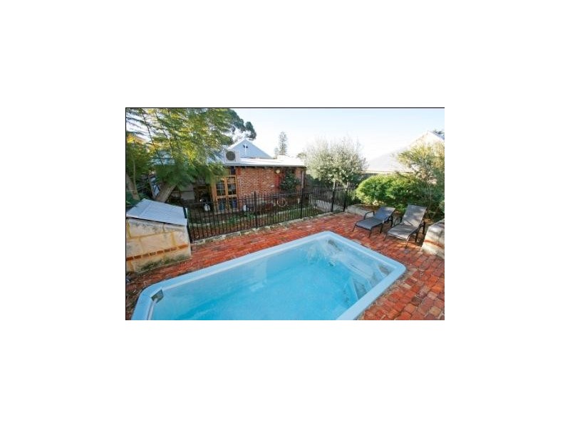 27 Jarrad St, Cottesloe WA 6011