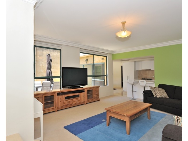 6/8 Johnston st, Peppermint Grove WA 6011