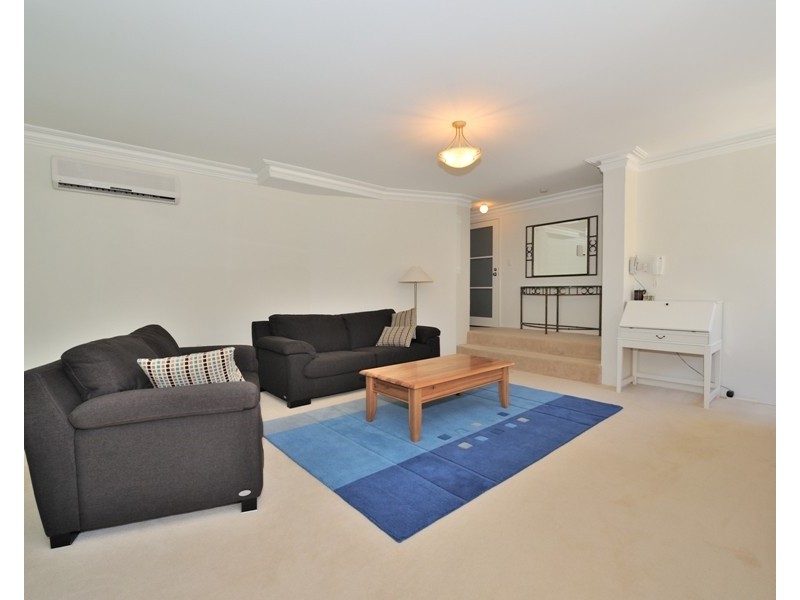 6/8 Johnston st, Peppermint Grove WA 6011