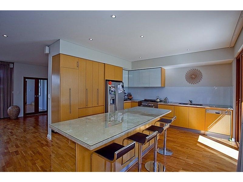 11 Lillian St, Cottesloe WA 6011