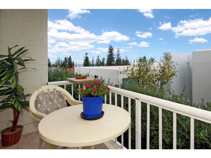 1/20 Overton Gardens, Cottesloe WA 6011