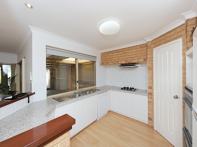 9 Delphi Place, Coogee WA 6166