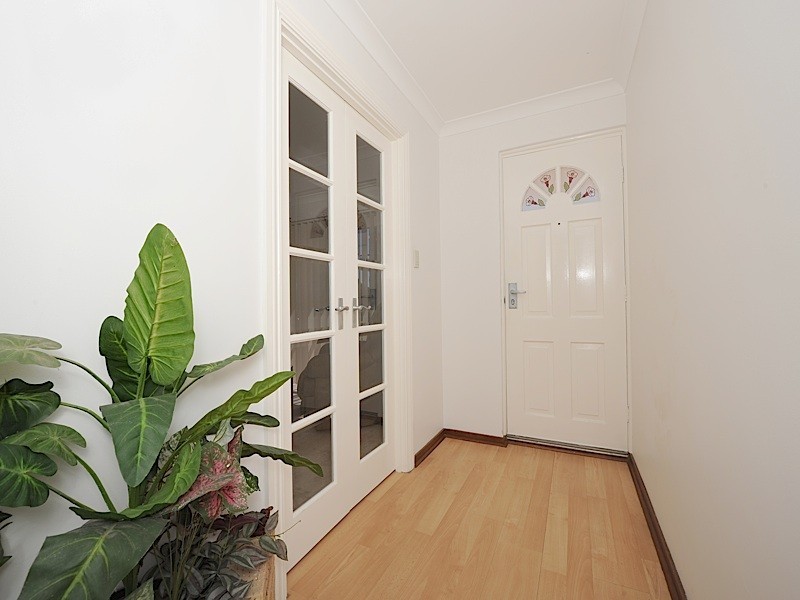 9 Delphi Place, Coogee WA 6166