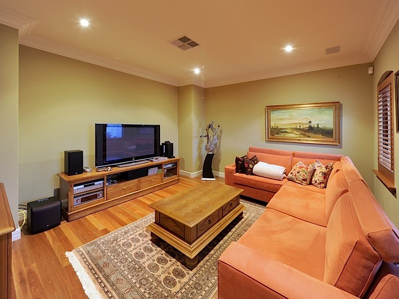 86 Clement Street, Swanbourne WA 6010