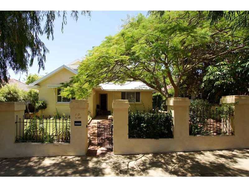 12 Federal Street, Cottesloe WA 6011