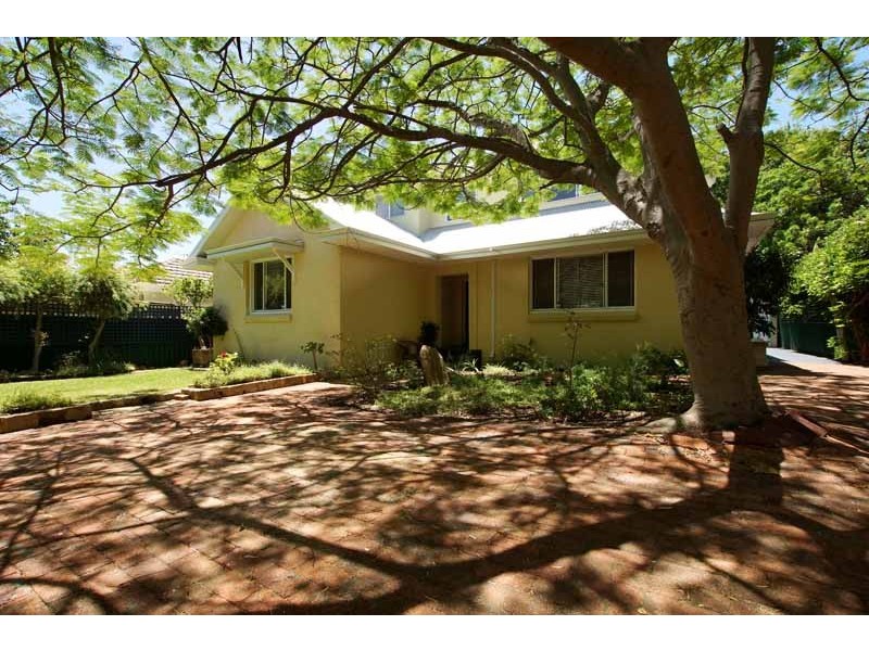 12 Federal Street, Cottesloe WA 6011
