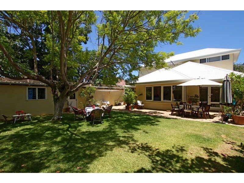 12 Federal Street, Cottesloe WA 6011