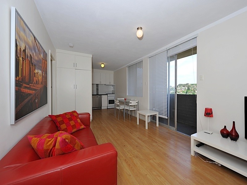 90/4 Dover Court, Mosman Park WA 6012