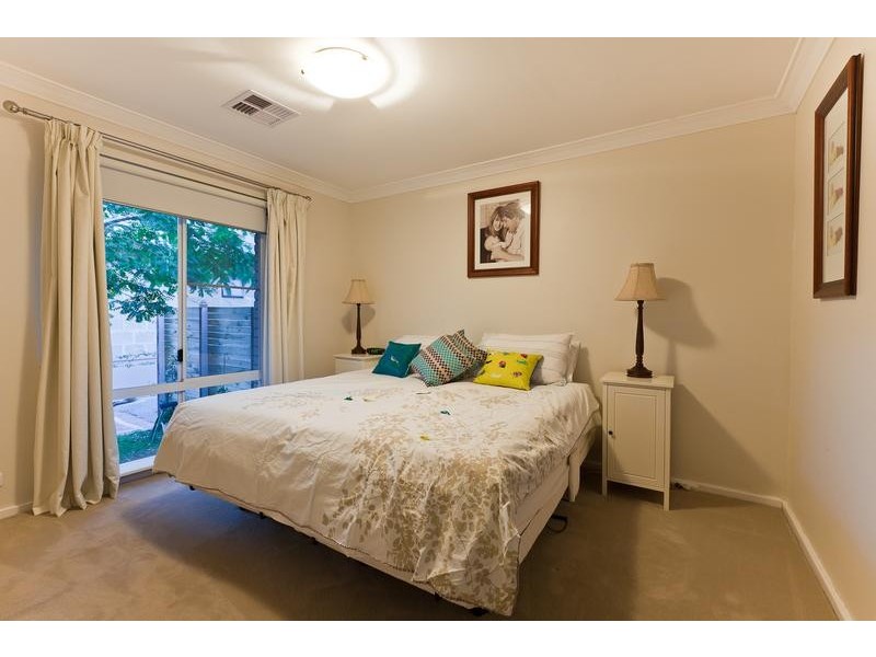 5a Deane Street, Cottesloe WA 6011