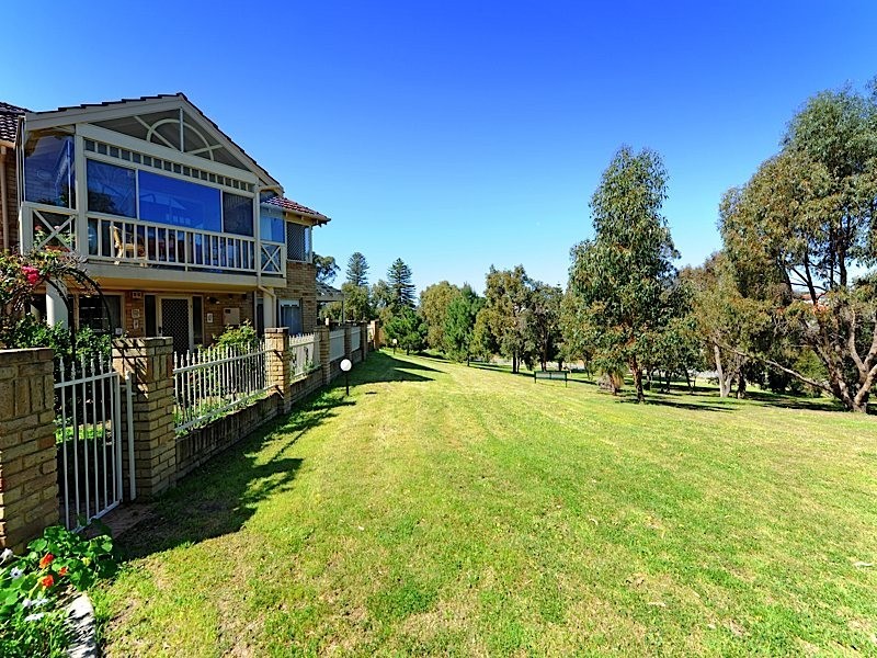 8/80 Mooro Drive, Mount Claremont WA 6010