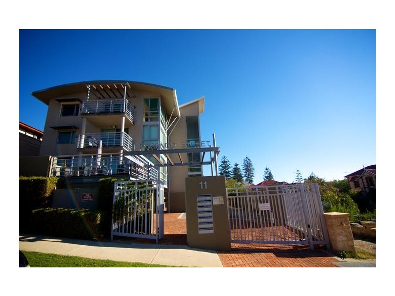 8/11 Rosendo Street, Cottesloe WA 6011