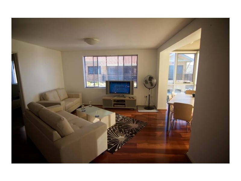 8/11 Rosendo Street, Cottesloe WA 6011