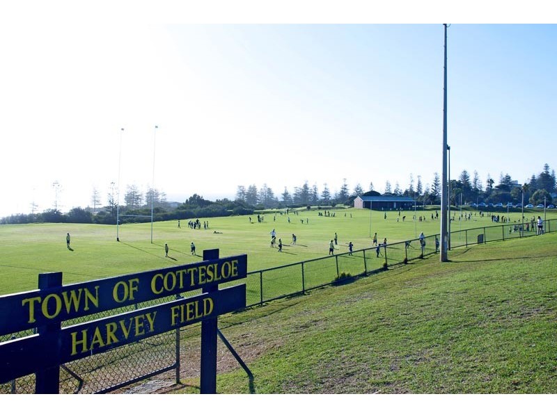 57 Pearse Street, Cottesloe WA 6011