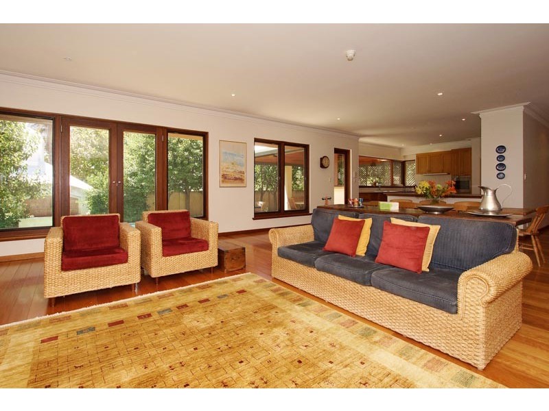 2 Clarendon Street, Cottesloe WA 6011