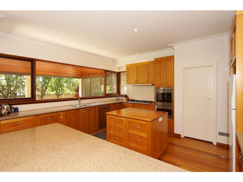 2 Clarendon Street, Cottesloe WA 6011