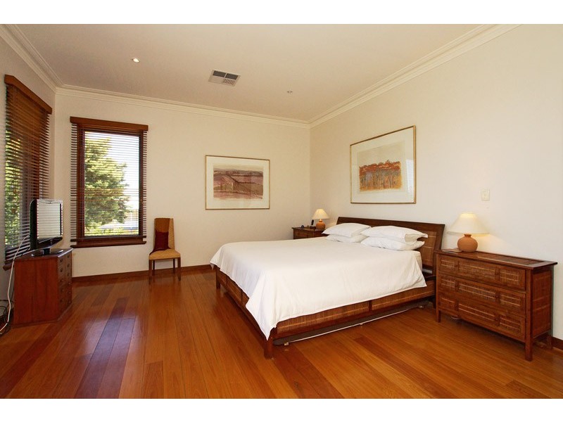 2 Clarendon Street, Cottesloe WA 6011