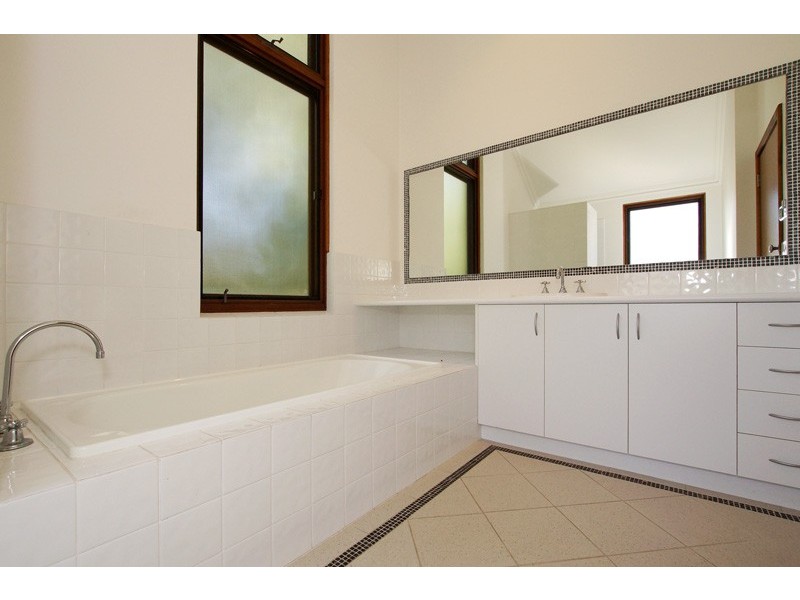 2 Clarendon Street, Cottesloe WA 6011