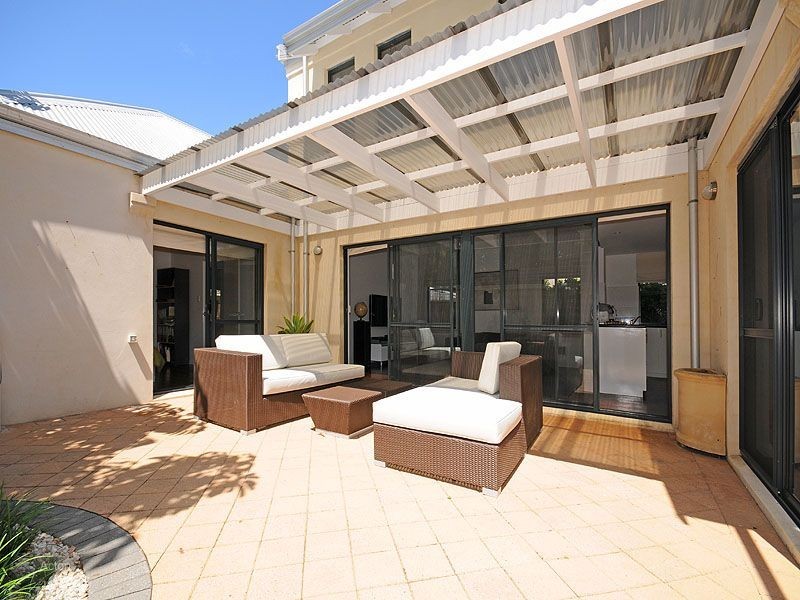 18 Johnston Street, Peppermint Grove WA 6011