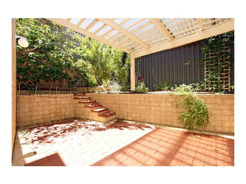 6/42 John Street, North Fremantle WA 6159